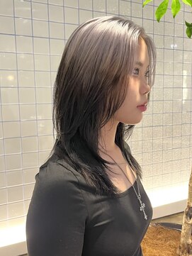 ローエ バイ デコ(Rohe by DECO) 【廣川】ホワイトシルバー/ルーツカラー/レイヤーカット