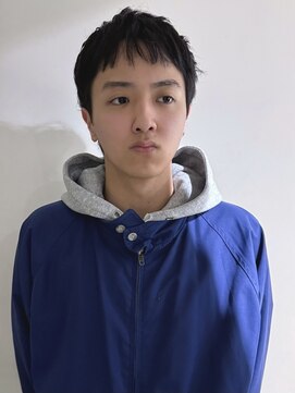 【HOLIDAYS】パツっとショートスタイル