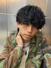 オム ブランシェ(HOMME BLANCHE’)