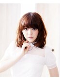 ナチュラルベージュ x 毛先ふんわりカール