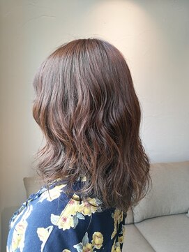 ノスタ(NOSTA) ミディアムのばしかけパーマ