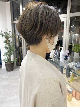 ジーニー 横浜(giinii) 【giinii_渋谷】しぶショート_大人美人_小顔