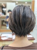 ショートボブ