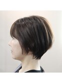 くびれショートボブ