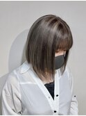 ブリーチ髪　ローライト　ベージュ×ダークブラウン