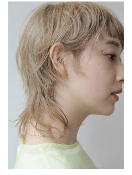 トリッカ 代官山(tricca) ウルフショート/レイヤー/ミルクティーブロンド/ケアブリーチ