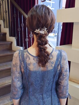 ヘアモード カクテル 編みおろしスタイル【ニシヤマ　ミホ】