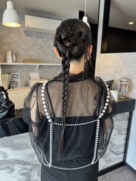 エーラ(Ala) パーティーヘア