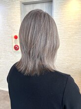 シャイン ヘア ブレンド 二子玉川(Shine hair blend) ミディアムボブ白髪ぼかしグレージュ！