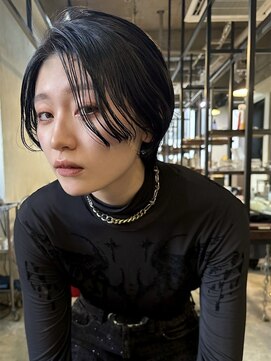 メイカ(MEIKA) 【 ハンサムマッシュショート × グレーアッシュ 】浅野美紀