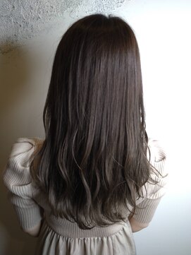 ルフェール ビューティーアンドスパ(REFAIRE beauty&spa) 寒色グレージュ