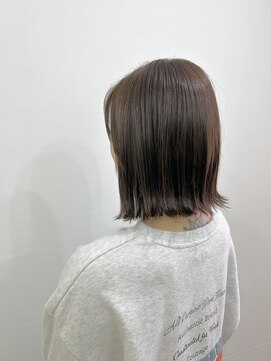 ピンクベルベット(PINKVELVET) 切りっぱなしボブ◎グレージュ