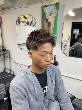メリケンバーバーショップ フクオカ(MERICAN BARBERSHOP FUK) 本格スキンフェードバーバースタイル