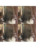 くすみベージュ×透明感