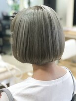 ヘアークリアー 川口鳩ケ谷&nbsp;色っぽ可愛い　シルバーボブ