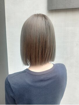 ファム 楽々園店(femme) 切りっぱなしカット