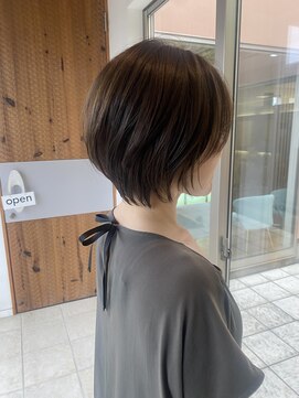 クロエ バイ ラヴィズム 小針店(CLOE by LUVISM) オリーブベージュ×ショートヘア