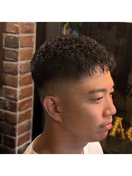 バレス 田町(BALES) <理容室>[メンズ/床屋/シェービング/ヘッドスパ/田町/芝浦]