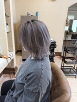 メルク(merc)&nbsp;レイヤー ボブ ショート インナーカラー 韓国