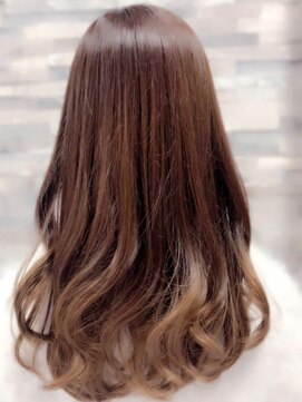 ヘア ラッシュ(HAIR LUSH) ゆるふわベージュロング