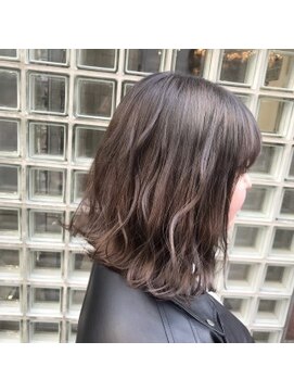 ジーナ(XENA) ハイライトグレージュ