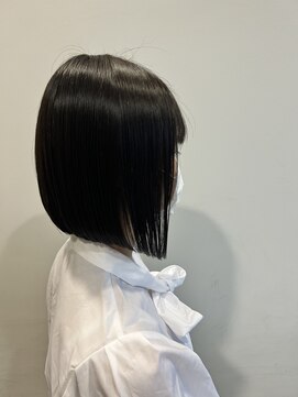 りんごの木 篠ノ井駅前店 前下がりワンレンボブ