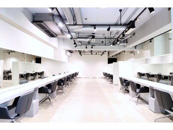 縮毛矯正・髪質改善専門 CURE nex the salon 表参道 【キュア ネックス ザ サロン】