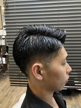 ガイズ ヘアー イサミ(GUY'S HAIR 133) ダークアッシュ/アッシュブラック/カルマパーマ/ベリーショート