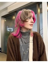 オーン(OOn)&nbsp;ベージュ×ピンクのデザインウルフ