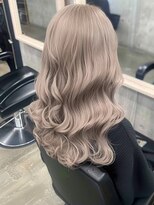 ネハス ナガオカ(nehus.nagaoka)&nbsp;ブリーチ/イメチェン/ホワイトブロンド/外ハネボブ/美髪