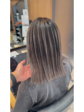 ヌル いわき(neul) neul/いわき/ダブルカラー/バレイヤージュ/ハイトーン/エクステ