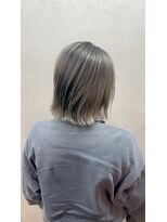 アムドット(Amu.) 切りっぱなしボブ外ハネ丸みボブバレイヤージュ大船本郷台カラー