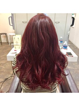 アリア トータルビューティー(Aria total beauty) レッド×ピンク