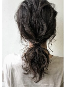 セルカ 高田馬場(CERCA) カジュアルこなれ感抜群ローポニー【CERCA高田馬場】