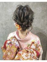 ニド(2do)&nbsp;成人式ヘアアレンジ