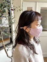 アル(AL)&nbsp;大人ガーリーなオン眉とゆるカールセミロング