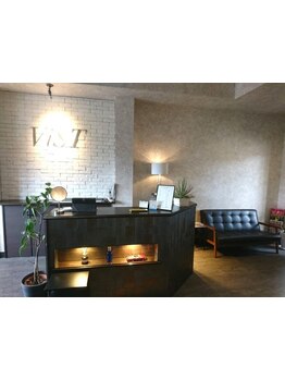 少人数だからこその落ち着いた時間が過ごせる。ゆったりとした時間が流れるサロンで癒しの時間を…。