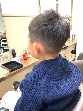 コアフィールフィス(COIFFURE fils) 【見附　今町】キッズカット　小学生カット　ベリーショート