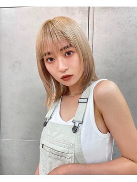 ヴェイン 渋谷(vain) ベージュカラー 切りっぱなしボブ