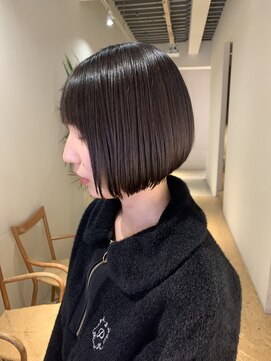 セブンベルベット(7 Velvet) 黒髪ボブ