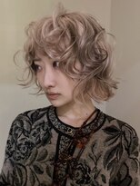 イェッカ パビル(YECCA pabil)&nbsp;ホワイトベージュとブラウンのデザインカラー（ブリーチ2回～）