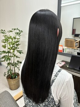 コンセプト(Concept)の写真/髪質改善トリートメントで、髪の芯から補修し潤いのある艶やかな仕上がりに。艶感と手触りに感動の声多数！