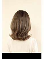 エル(LE)&nbsp;【LE】美髪レイヤー/顔まわりレイヤー/くびれミディアムレイヤー