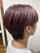 カプーア(capooa)&nbsp;かっこいいメンズピンク系センター分けスタイル