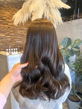 メゾンウィット(Maison Wit) ベージュカラー