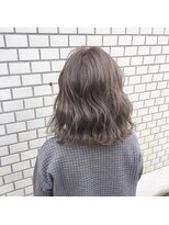 リー 枚方(Lee) 透明感グレージュ×ブリーチ