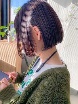 テトヘアー(teto hair) ミニボブ、前下がりボブ、スリークボブ、アッシュブラウン