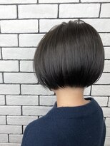 アットラップレーヴ(attrape-reve)&nbsp;小顔見せ☆暗髪×前下がりショート10代20代30代40代