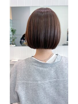 ナル(nalu.) ボブ/切りっぱなし/シフォンベージュ