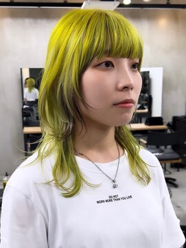キラ 原宿(KILLA) ウルフカット/デザインカラー/レイヤーカット/ライムグリーン